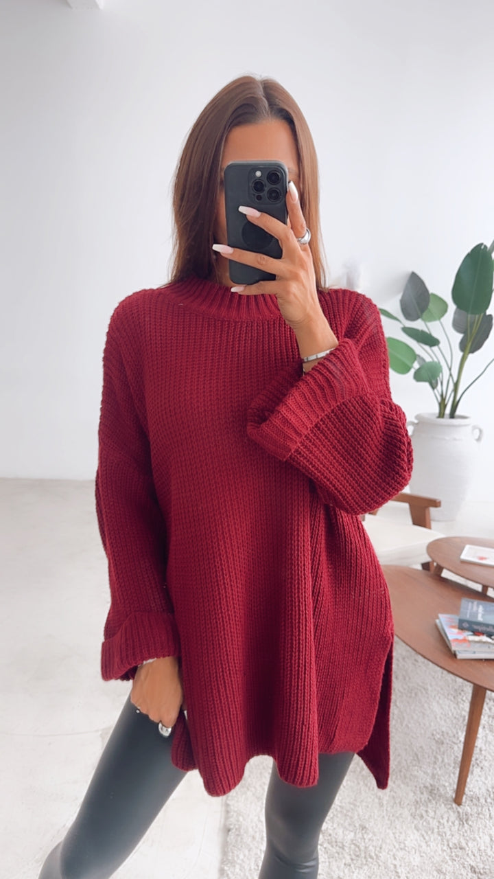 Stehkragen Oversize Pullover mit Schlitz / weinrot Art. 3540