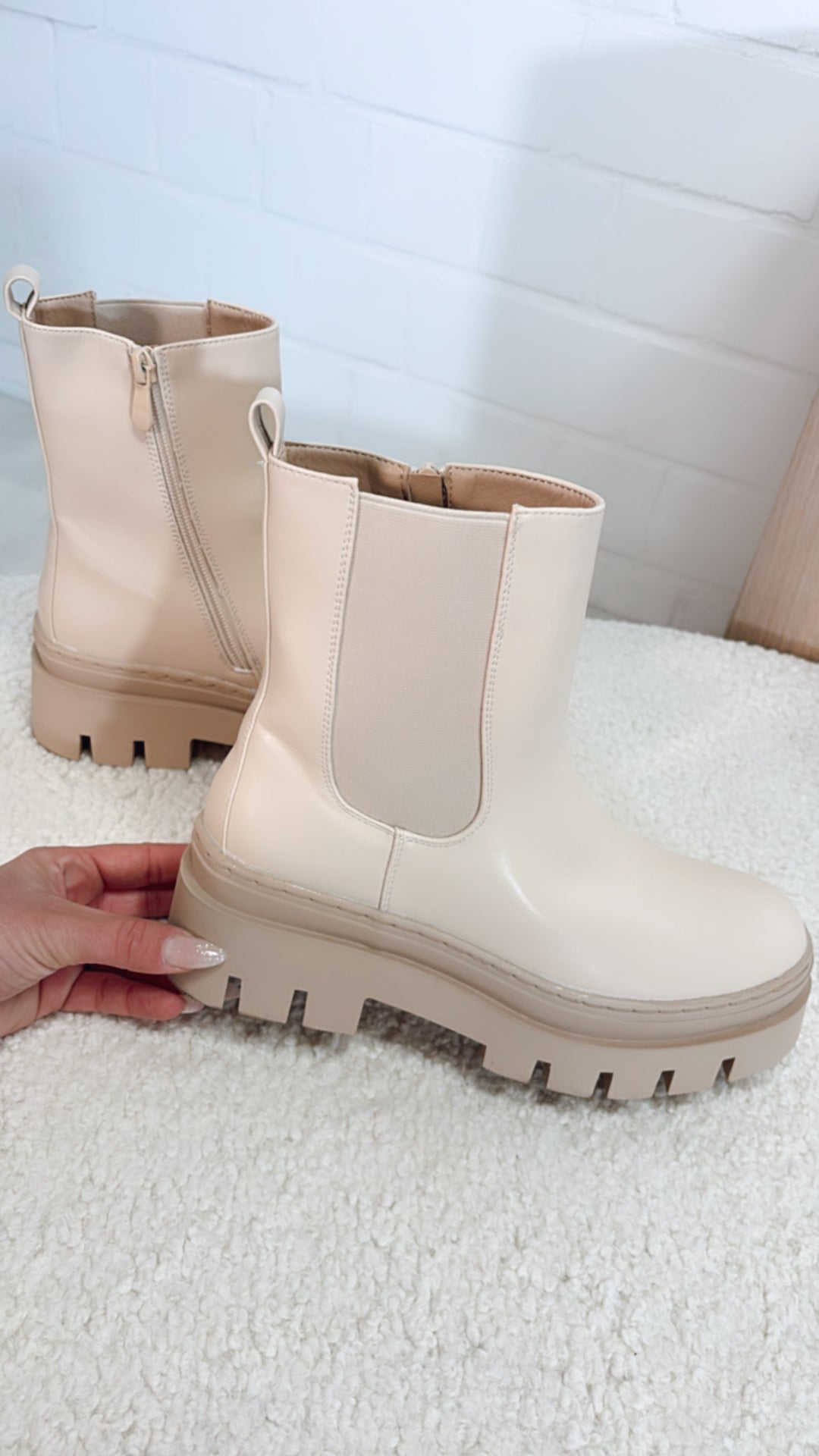 Chelsea Boots " A-808 " / beige Art. 8275