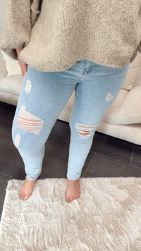 Jeans Hose " 8773-6 " / hell blau mit Löcher Art. 8554