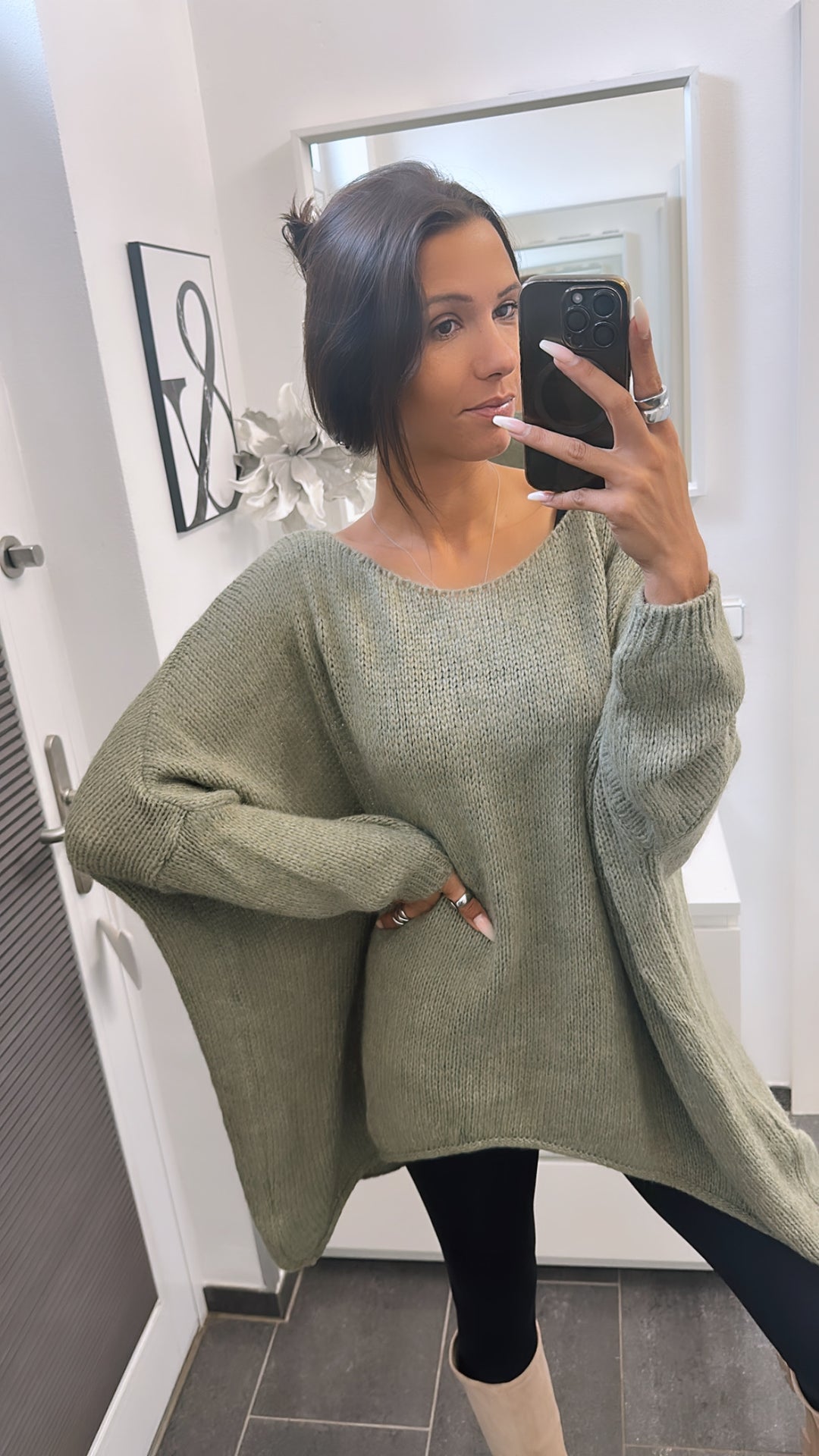 oversize Strick Pullover mit Vokuhila Schnitt / khaki Art. 5000