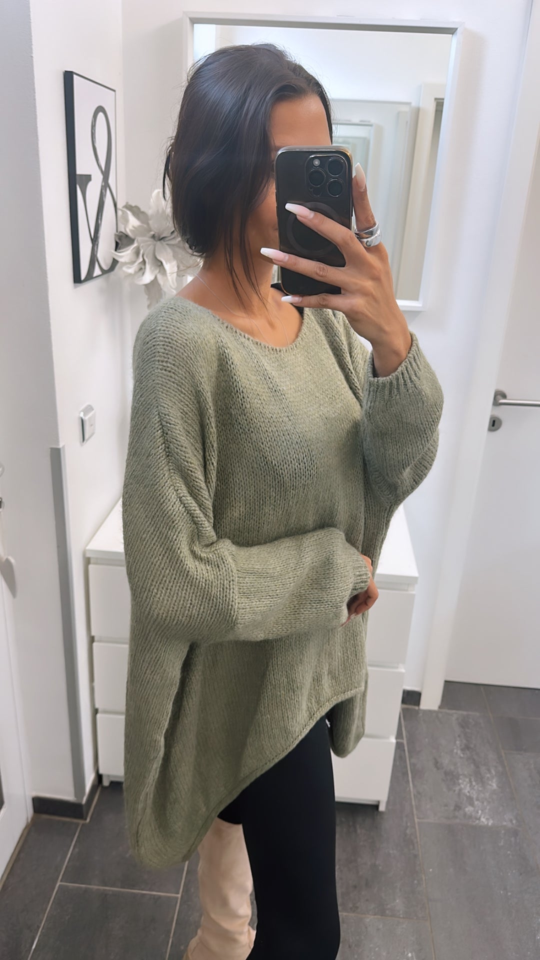 oversize Strick Pullover mit Vokuhila Schnitt / khaki Art. 5000