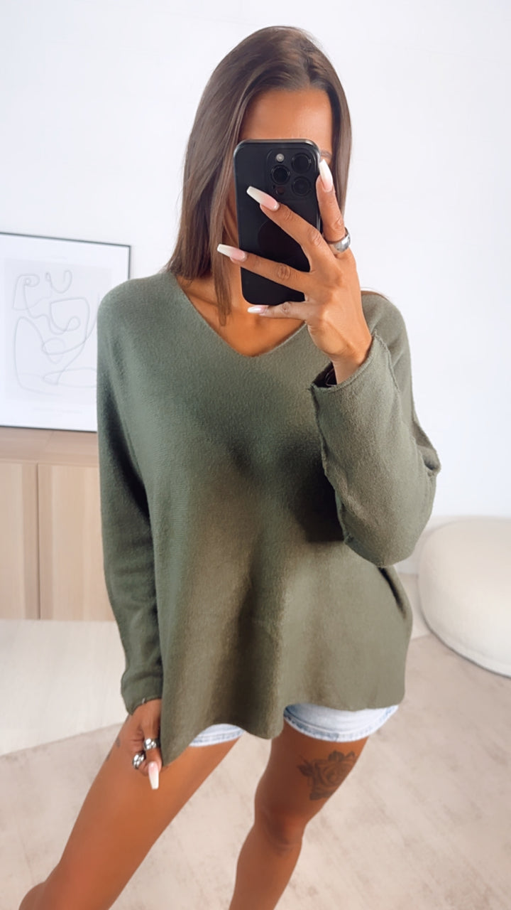 Leichter, super weicher Pullover, V-Ausschnitt / khaki Art. 7087