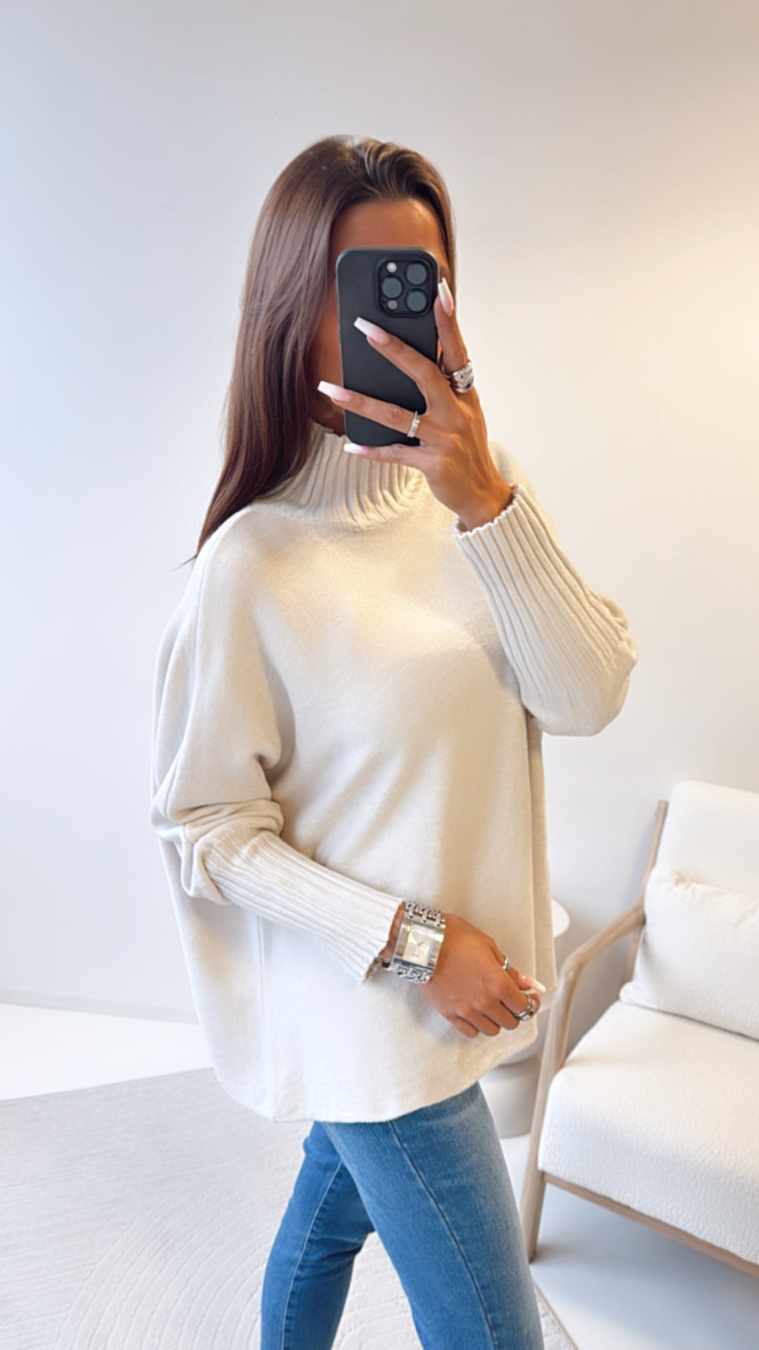 weicher Pullover mit geripptem Stehkragen / beige Art. 8343