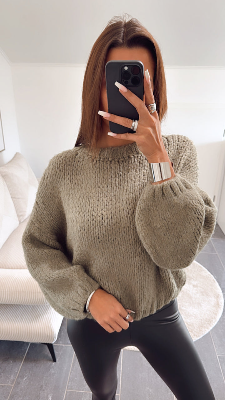 schlichter Kuschel Pullover / khaki Art. 8137