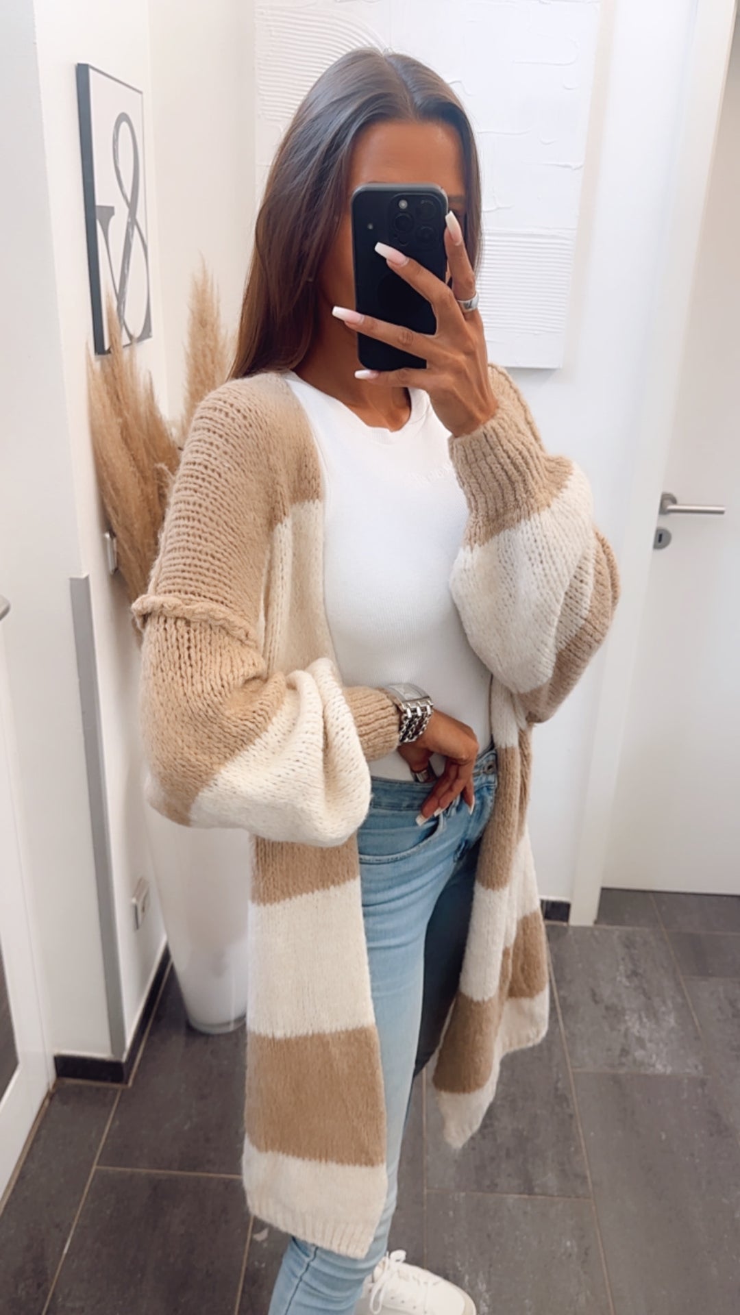 längerer, gestreifter Strick Cardigan / beige - weiß Art. 7312