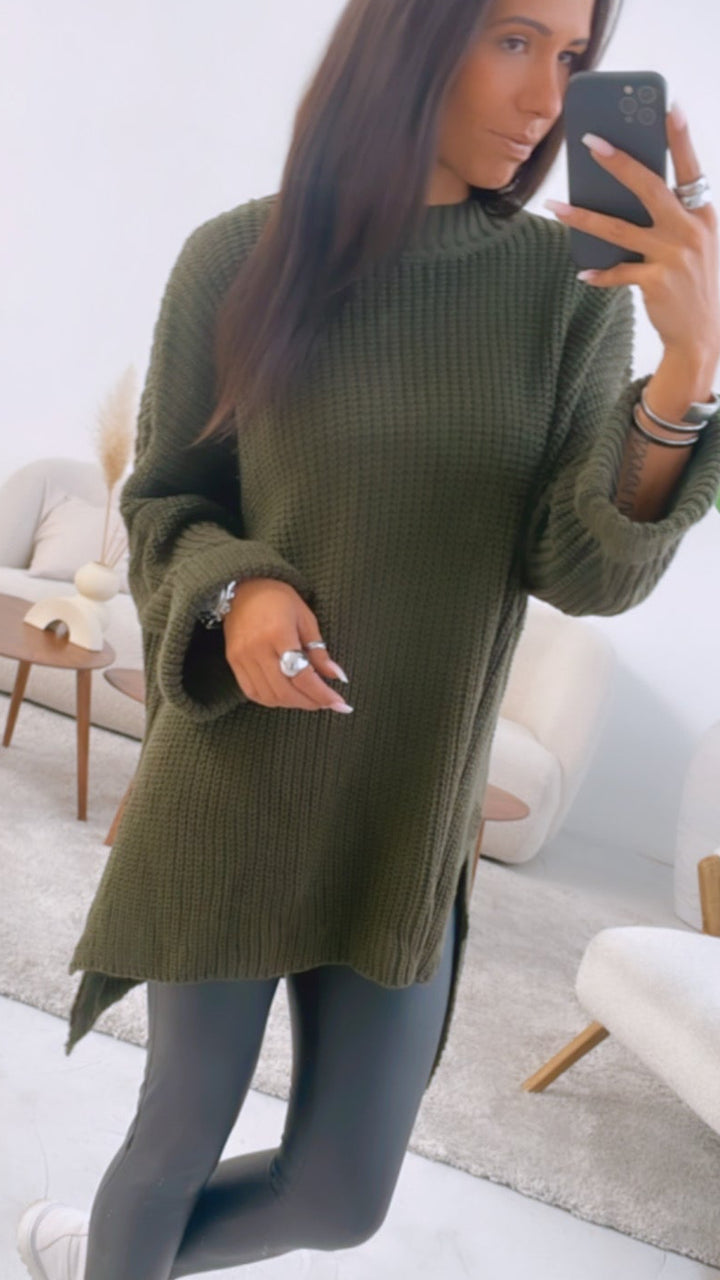 Stehkragen Oversize Pullover mit Schlitz / khaki Art. 3573