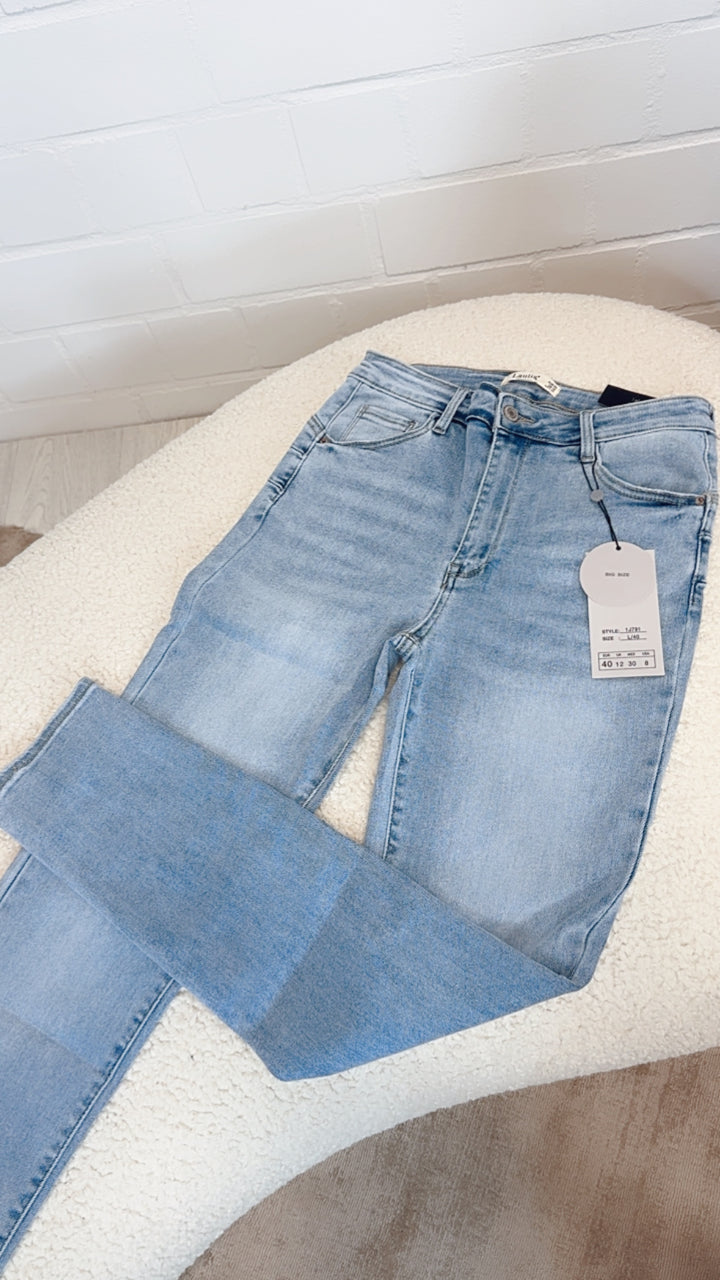 schlichte Jeans Hose "1J791" / helle Waschung Art. 6587