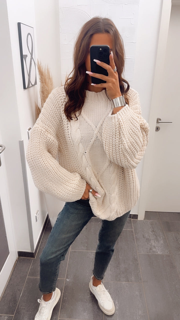 grober Strick Pullover mit Zopfmuster / hell beige  Art. 7969