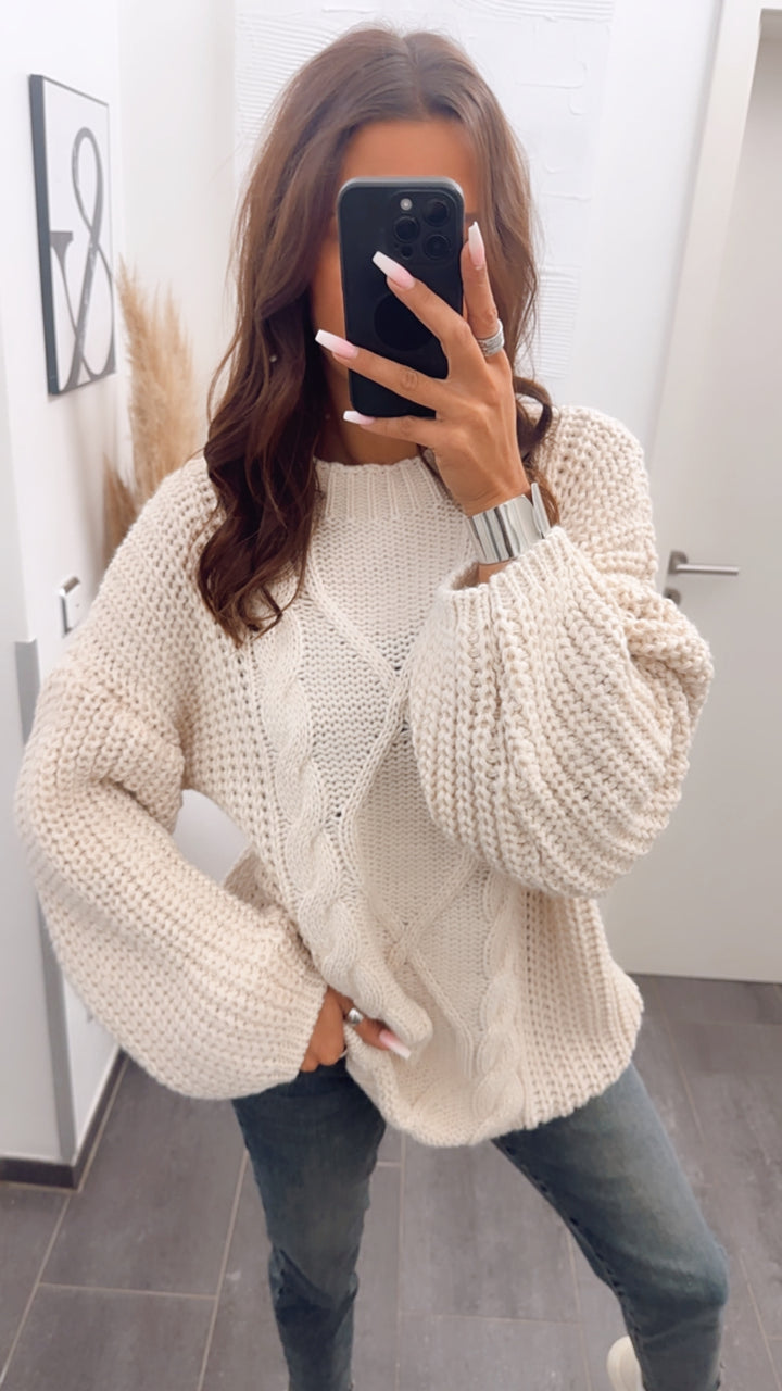 grober Strick Pullover mit Zopfmuster / hell beige  Art. 7969