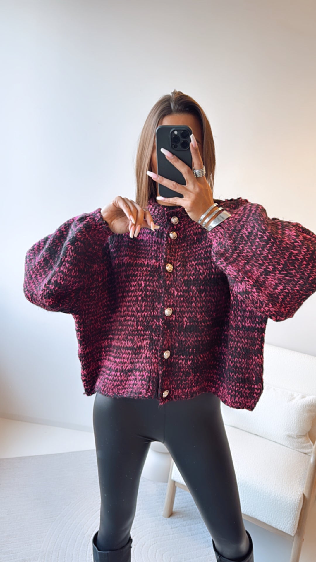 Strick Cardigan mit goldenen Knöpfen / schwarz - pink Art. 8112